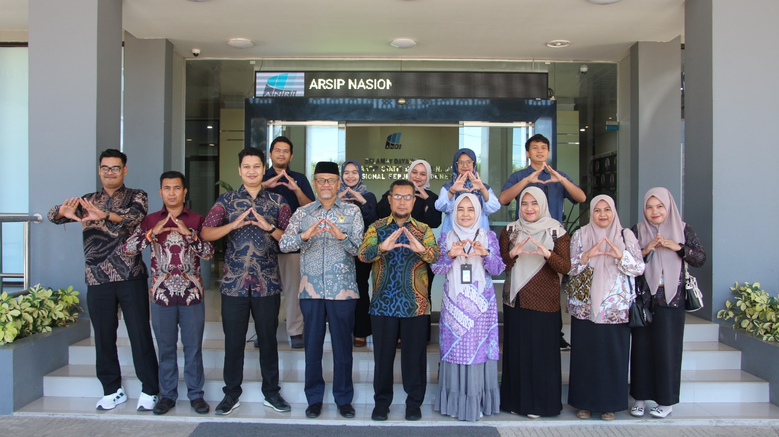 BAST ANRI Terima Kunjungan Kemenag Kota Banda Aceh Bahas Restorasi Arsip Wakaf